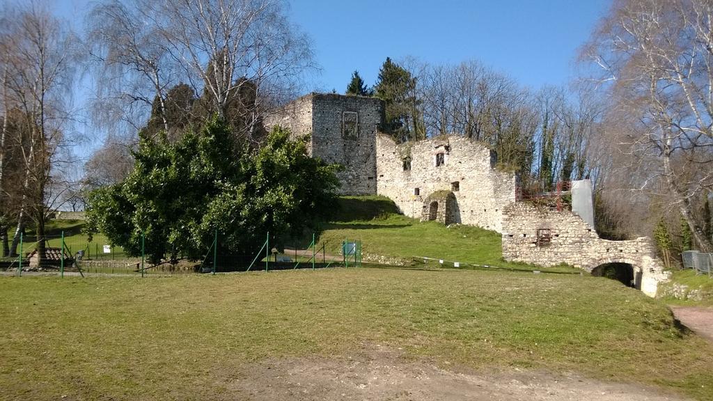 Casa Corte Alla Rocca Arona Eksteriør bilde